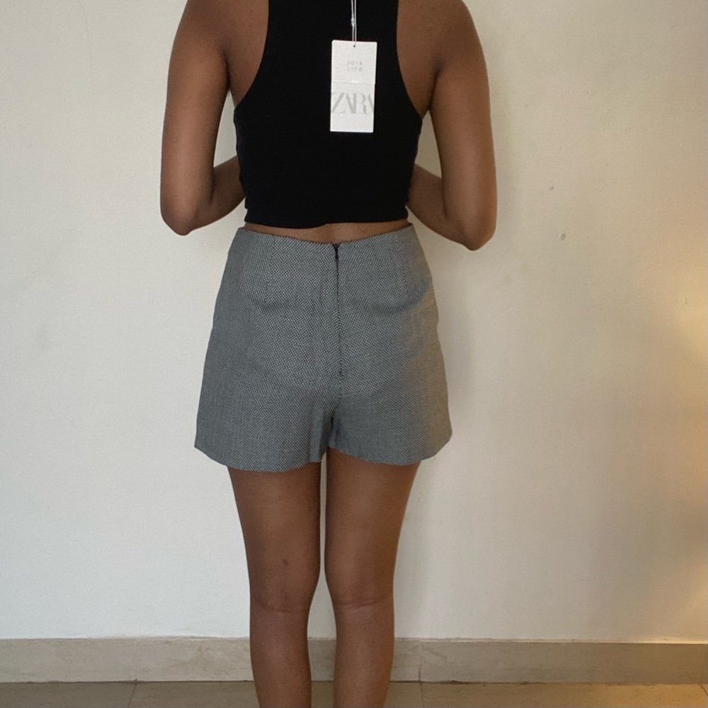 Dorothy Perkins mini skirt with shorts, skort in grey black and white. - Picture 5 of 6